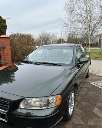 Volvo S60 cena 18000 przebieg: 538000, rok produkcji 2005 z Wrocław małe 232